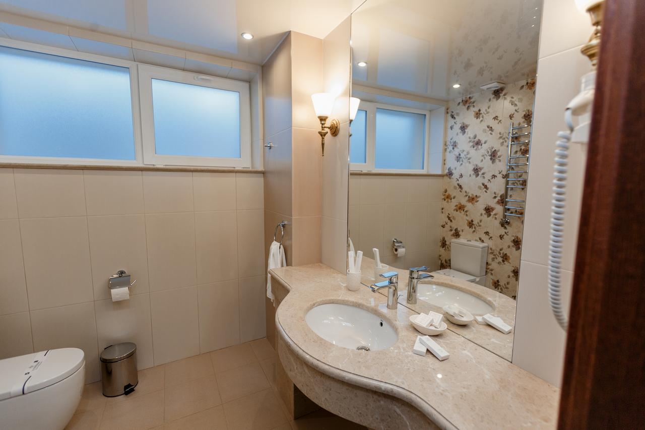 טרוסקבץ Galant Hotel מראה חיצוני תמונה
